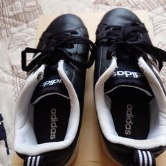 Adidas23センチの画像