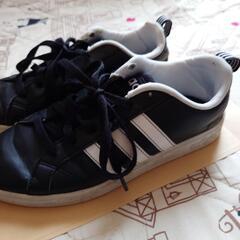 Adidas23センチの画像