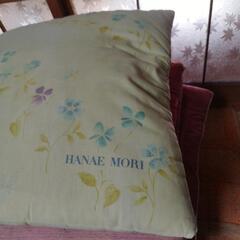 無料　座布団　まとめて　差し上げます　の画像