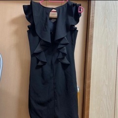 ノースリーブ ドレスの画像