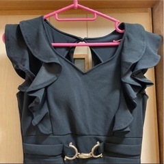 ノースリーブ ドレスの画像