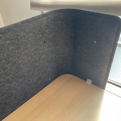 IKEA BEKANT デスクスクリーン　パーテーションの画像