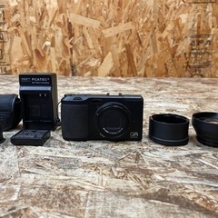 (6262) RICOH GR DIGITALⅣ リコー デジタル4 ファインダーGV-1 レンズGH-2 GT-1 デジタルカメラ 充電器 バッテリー 現状品