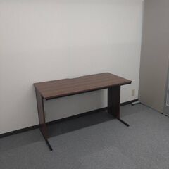 【大幅値下げしました！！】オフィス用デスク　横幅120センチ高さ...