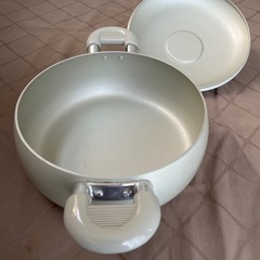 グッドデザイン賞受賞【日本製の両手鍋】浅型24cm RIKENロレッタ鍋の画像