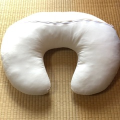 授乳用クッション　カバーとクッション本体の画像