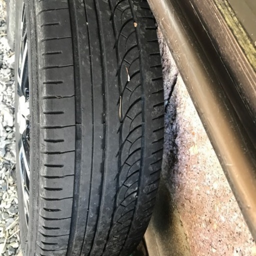 車のパーツ タイヤ、ホイール