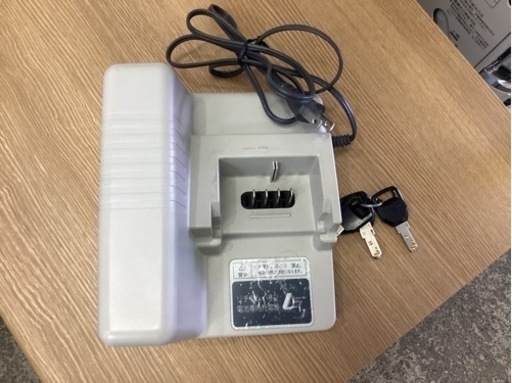 万代店　電動アシスト自転車24インチ