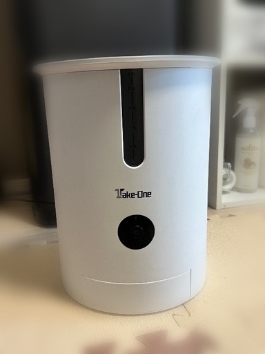 ペット自動給餌機　Take One P1　カメラ付（※中古品）