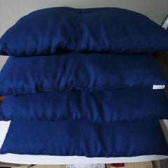 美品 ニトリの座布団×４ 紺色 【京都市内配達可】セット まとめ...