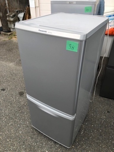 NO38！！！北九州市内配送無料　保証付き　パナソニック Panasonic NR-B148W-S [冷蔵庫(138L 右開き) 2ド