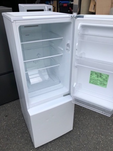 北九州市内配送無料　保証付き　IRIS　ノンフロン冷凍冷蔵庫　156L AF156WE