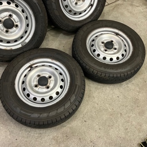 【3109】22年 145/80R12  80/78N LT ヨコハマ ブルーアースバンRY55 ハイゼット