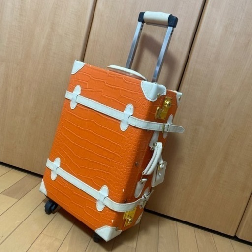 キャリーケース\n