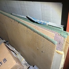 廃材薄いニセ畳6帖分の画像