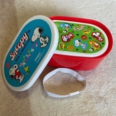 ☆未使用　スヌーピー　お弁当箱　4つ　まとめ売り　重ねられるの画像