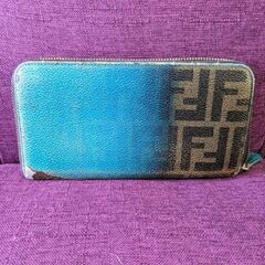 フェンディ長財布の画像