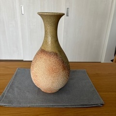 信楽焼　花瓶
の画像