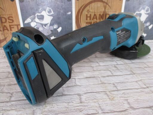 マキタ　makita　GA404DN　ディスクグラインダ　中古美品　100mm　本体のみ　18V　【ハンズクラフト宜野湾店】