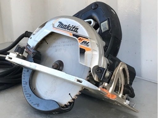 E341◇マキタ◇165mm電子マルノコ◇アルミベース◇
木工用◇超硬◇100V〜◇1050W◇HS6303