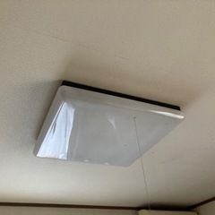 照明器具　引き紐　蛍光灯　直管20型×5灯