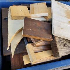 キャンプ 焚き火 薪 木材 端材の画像