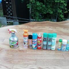 新旧色々スプレー缶の画像