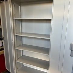 コクヨ　両開き書庫　カギ有り 幅88 奥40 高さ185cmの画像
