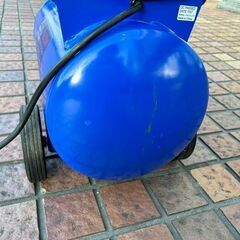 アネスト岩田 FX2200 オイルフリーコンプレッサー【市川行徳店】【店頭取引限定】【中古】管理番号：ITJVKGSEW5LJの画像