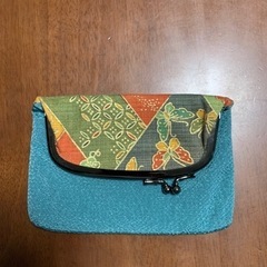 財布兼小物入れの画像