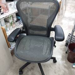 💺当店一押し💺Herman Miller ハーマンミラー B(M)サイズ アーロンチェア フル装備💺816