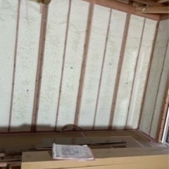 発泡ウレタン吹き付け作業or手元作業の画像