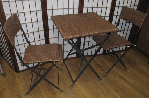 R450 人口ラタン ガーデン用テーブル＆チェアセット、折り畳み式、Used