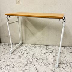  値引き17581   伸縮式ベッドテーブル　キャスター付   ...