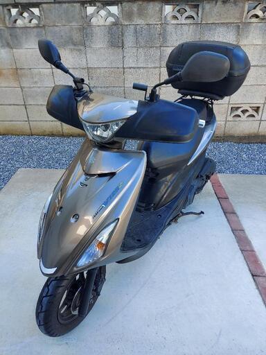アドレスv125s SHAD製リアボックス付き おしやれ
