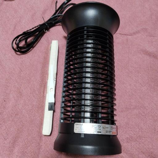 電撃殺虫機
