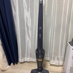 エレクトロラックス　コードレス掃除機