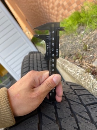 車のパーツ タイヤ、ホイール