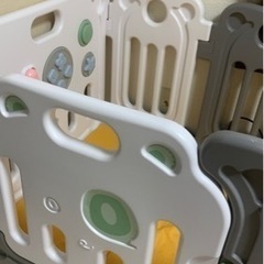 ベビーサークルの画像