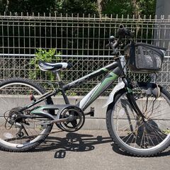 子供用自転車　22インチ　６段変速