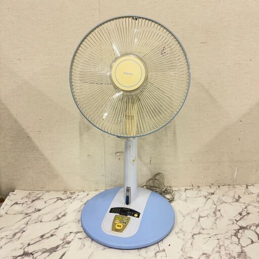 17605  MIRITA リビング 扇風機   ◆大阪市内・東大阪市他 6,000円以上ご購入で無料配達いたします！◆ ※京都・高槻・枚方方面◆神戸・西宮・尼崎方面◆生駒方面、大阪南部方面　それぞれ条件付き無料配送あり！