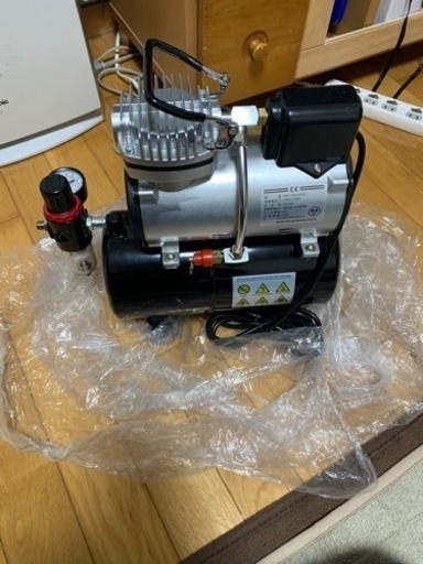 ミニエアーコンプレッサー