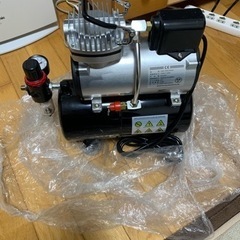 ミニエアーコンプレッサー