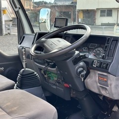 エルフ　イスズ　クレーン車　ヒラボデイ　「3万キロ台」 平成20年10月　2000kg 試乗OK (NOx・PM) 適合　鉄板ヒラボデイ　5速ミッション　3ペタル　ゴリラナビ  ETCの画像