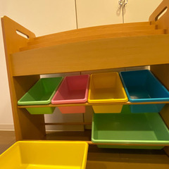 絵本・おもちゃ棚・本日のみ1000円の画像