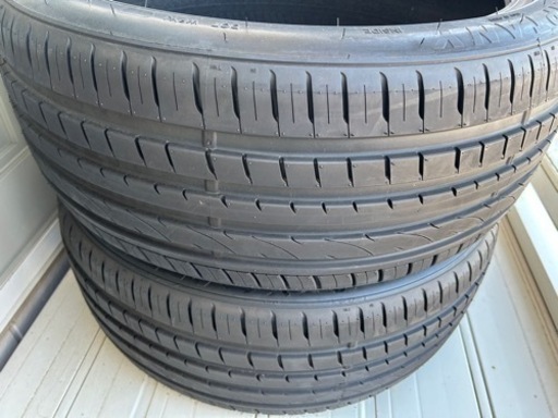 車のパーツ タイヤ、ホイール