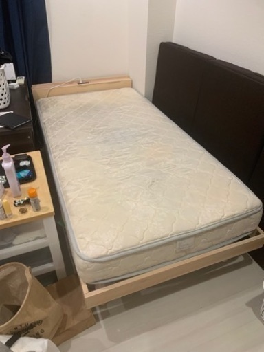 家具 ベッドとマットレス シングルベッド