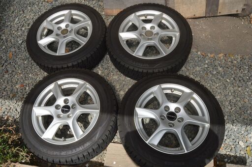 VWポロアルミホイル付きスタッドレスタイヤ4本セット