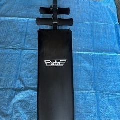 腹筋トレーニング機器の画像