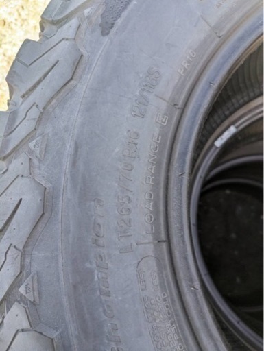 車のパーツ タイヤ、ホイール